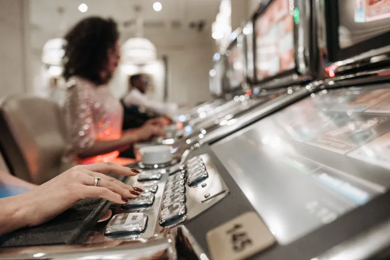 Bet Like You Mean It: A No-Nonsense Guide to Sizing Your Slots Bankroll