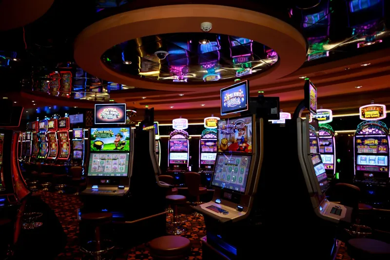 Old School Is the New Cool: Why Stripped-Down Slots Are Quietly Dominating Casino Floors