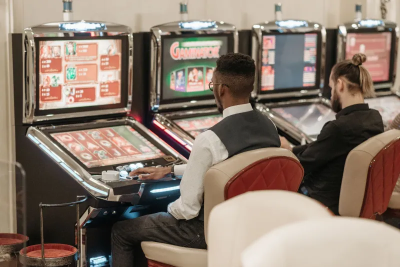 High Roller or Steady Spinner? How Slot Volatility Can Make or Break Your Bankroll